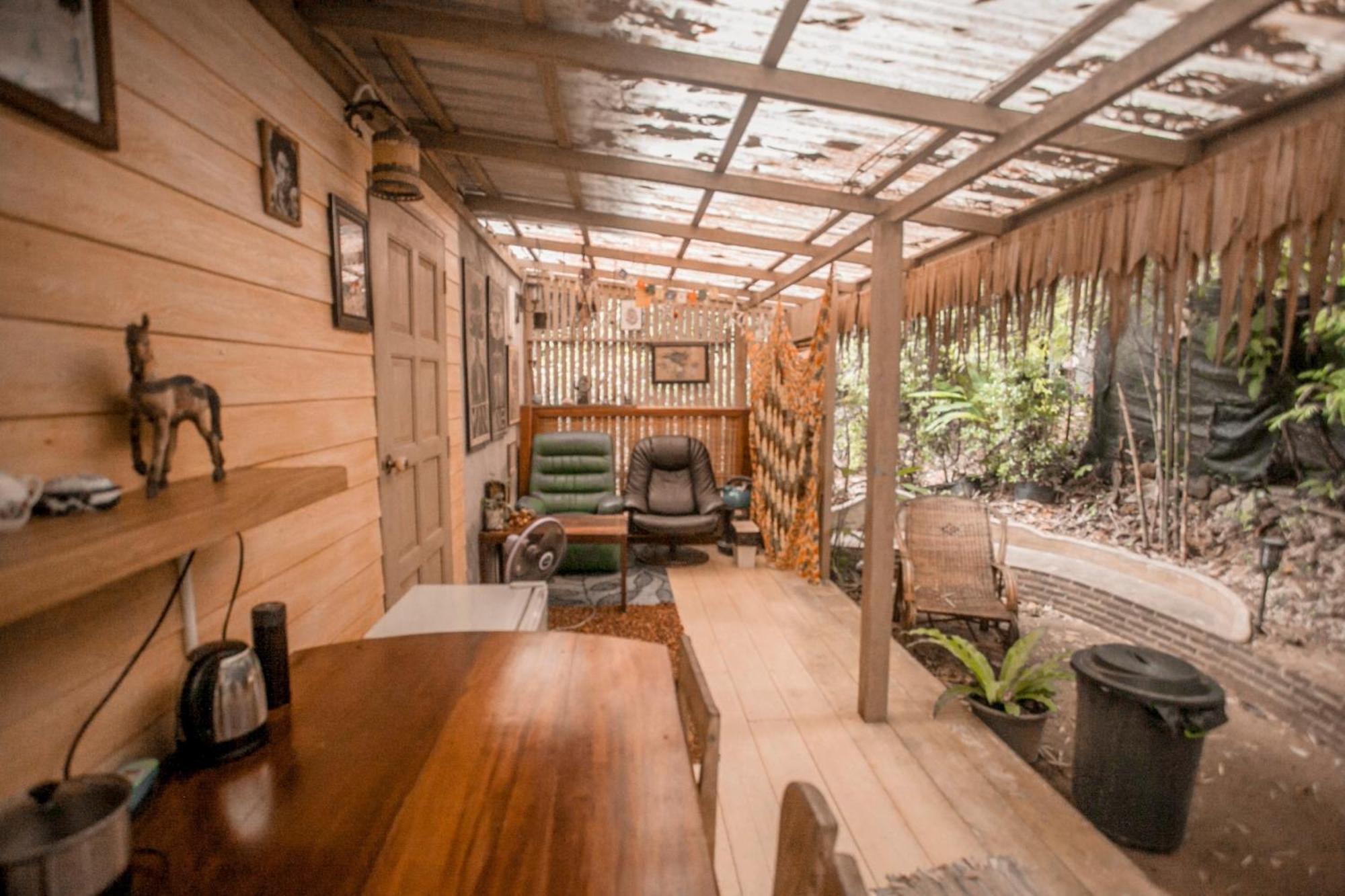 Cozy Huts Hotel Trat Room photo